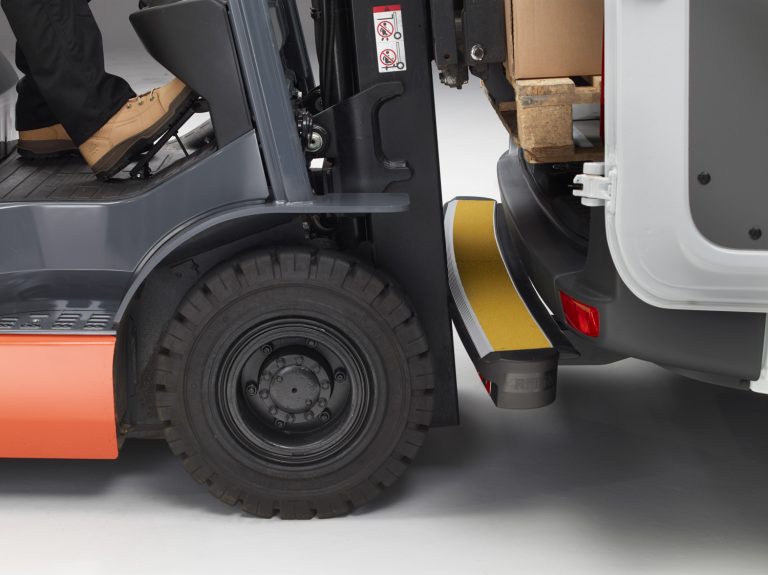 Rhino ImpactStep – Fiat Ducato 2006>