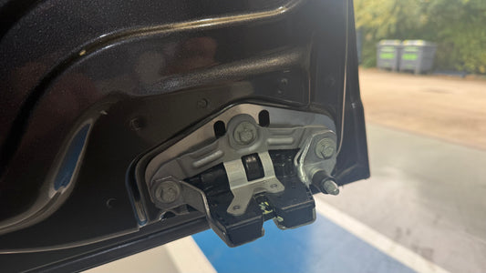 Ford Transit Custom 2023> – Internal Latch Shield – Rear Barn Door