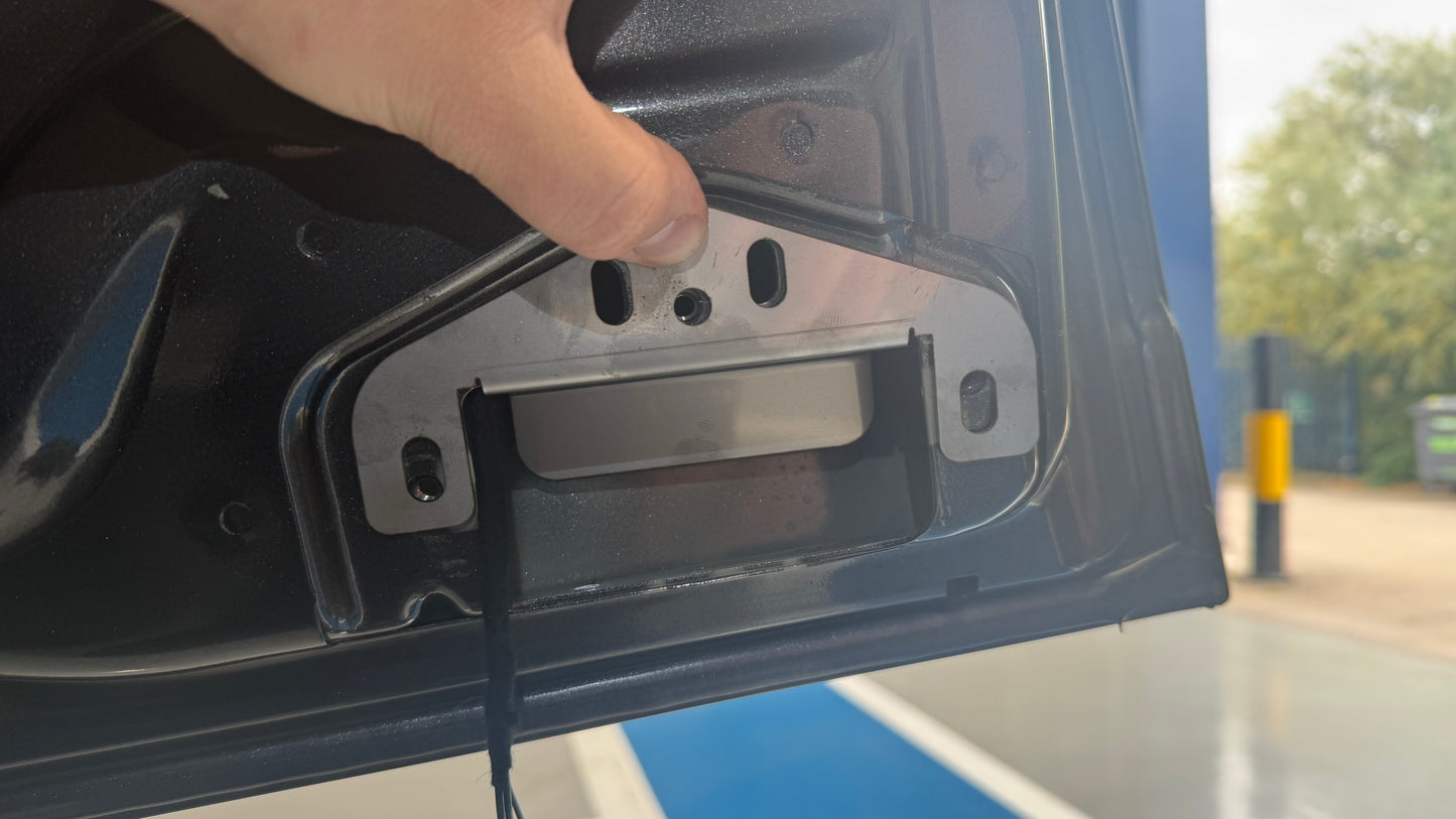 Ford Transit Custom 2023> – Internal Latch Shield – Rear Barn Door