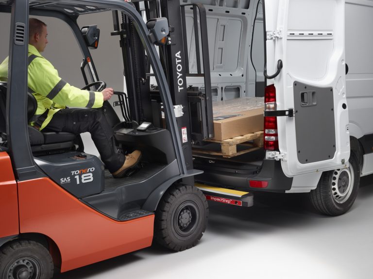 Rhino ImpactStep – Fiat Ducato 2006>