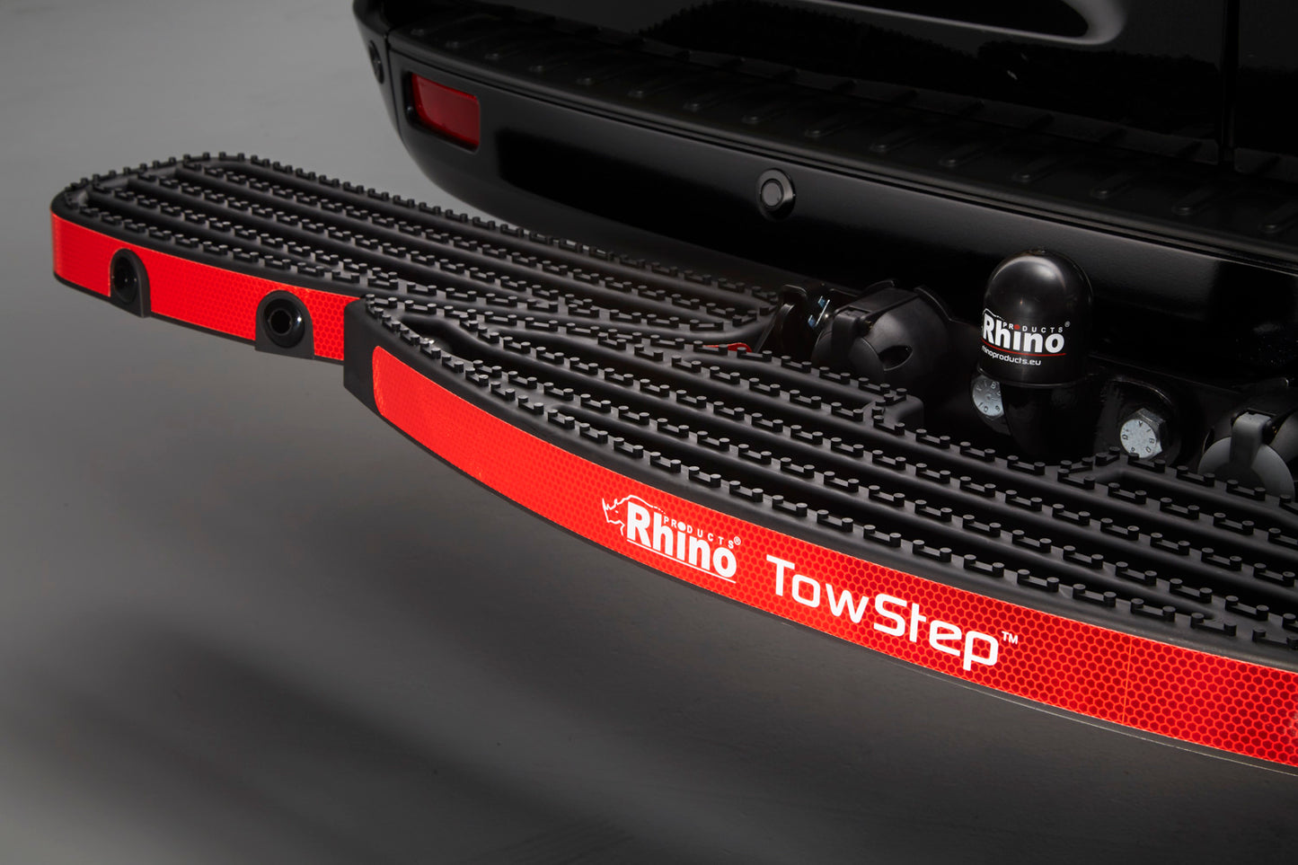 Rhino TowStep – Ford Transit Connect 2013-2023